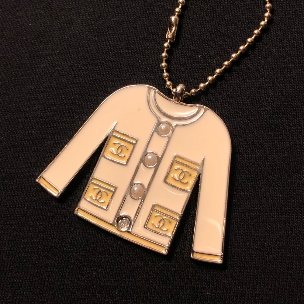 Holiday Iconic Jacket Charm Keychain